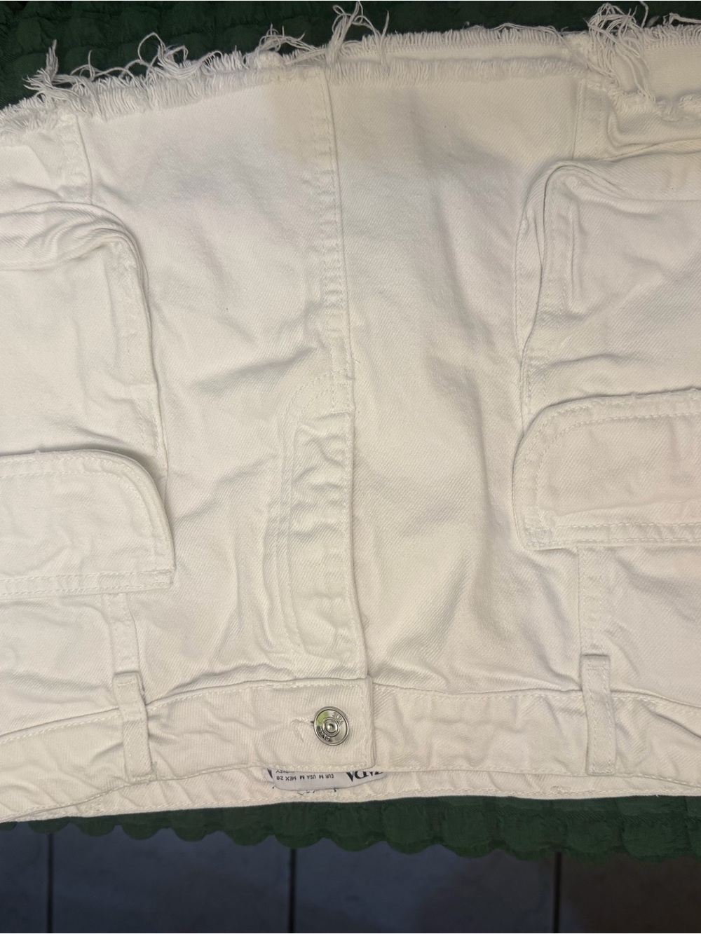 Zara White Mini Skirt with Cargo Pockets and Frayed Waist